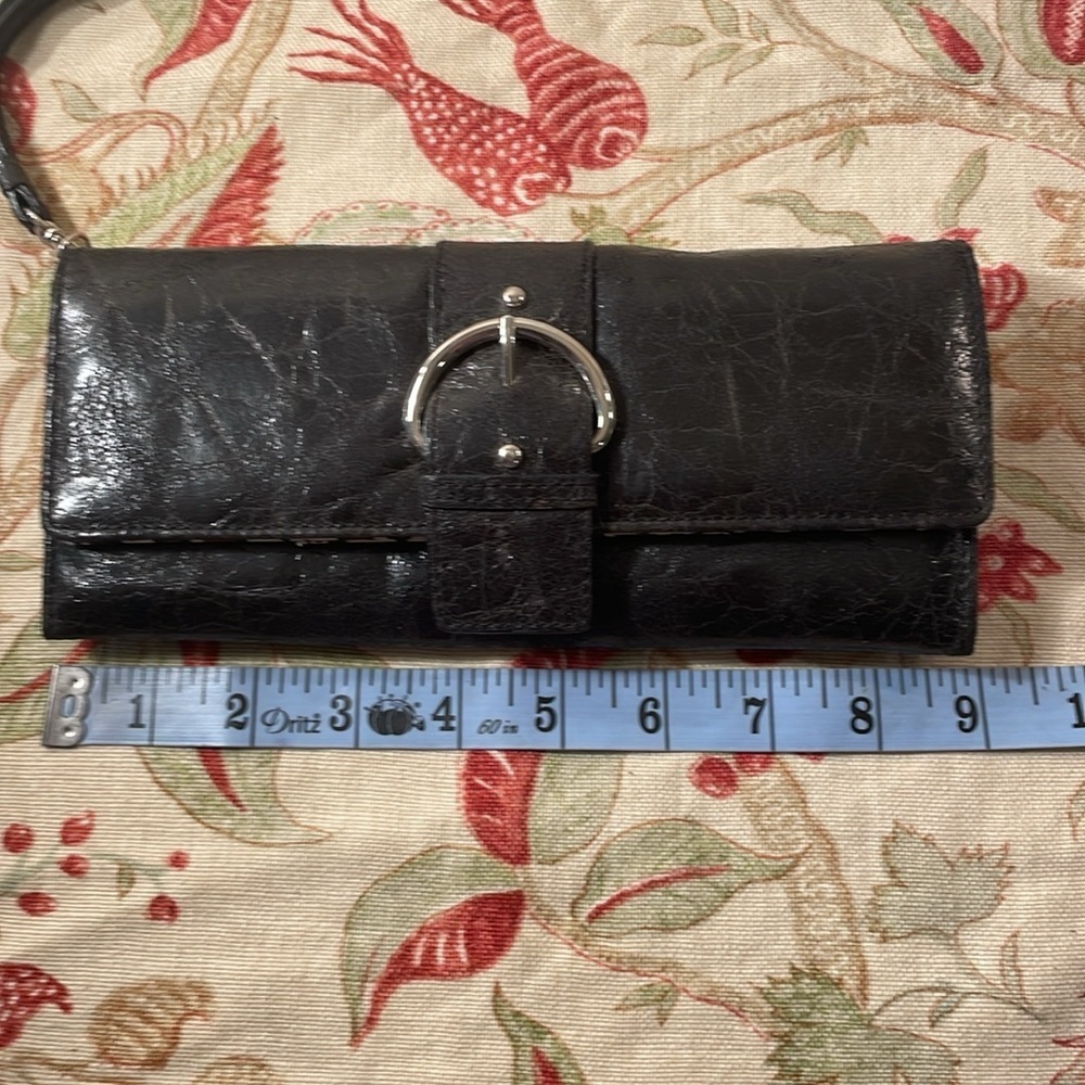 Mundi Black Crackled Leather Animal Print Compartmentalization Clutch Wristlet - Picture 2 of 10